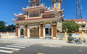 Nhà dân Flame Flowers